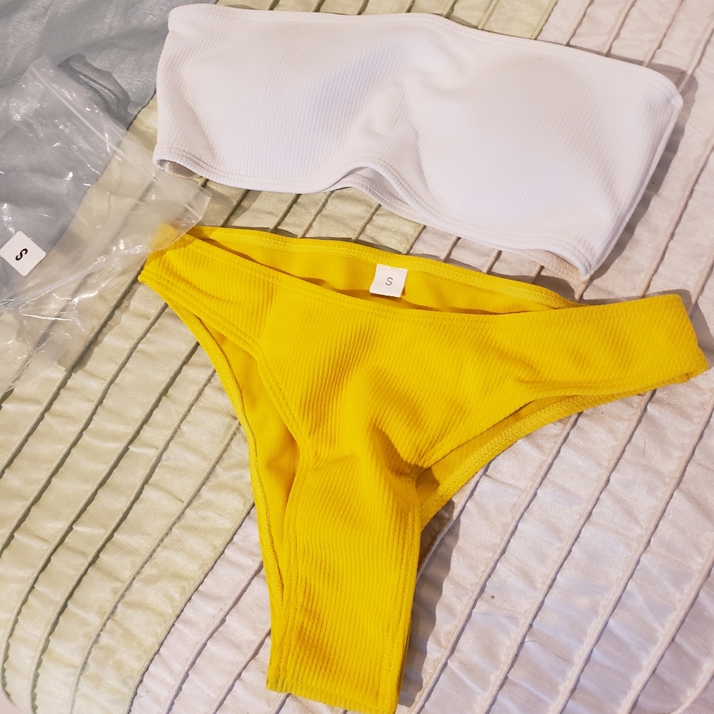 Brand  new Women's Small wht bandeau top and ylw bottom bikin